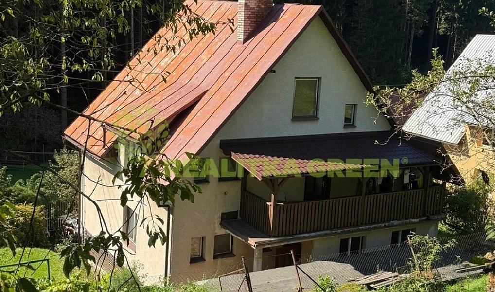Prodej domu 200 m² s pozemkem 992 m², Vsetín – náhled fotky 6