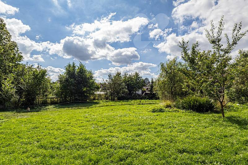 Prodej stavebního pozemku 1 500 m² – fotografie 2