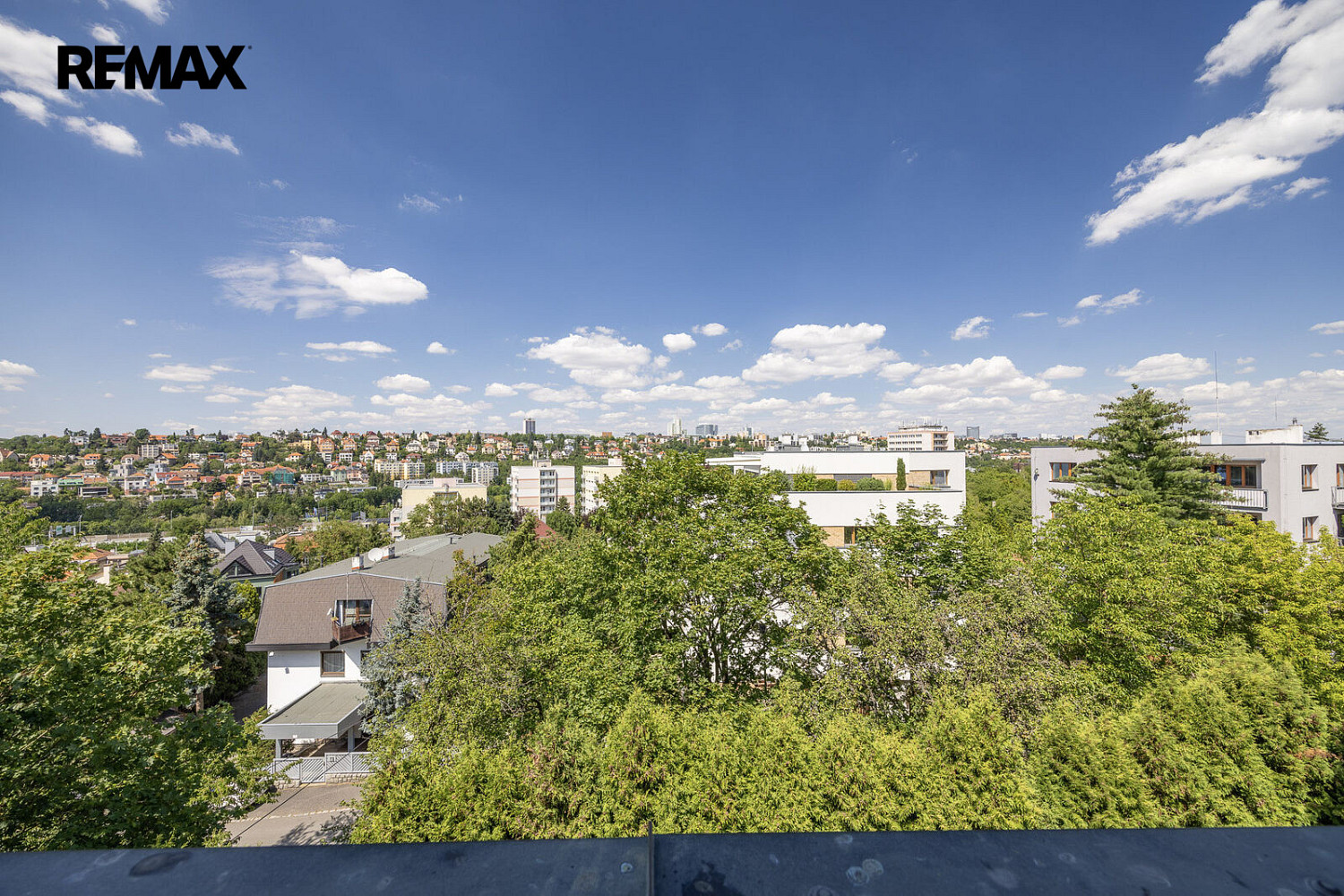 Prodej domu 358 m² s pozemkem 1 101 m² – fotografie 2