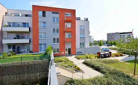 Pronájem bytu 1+kk 30 m²