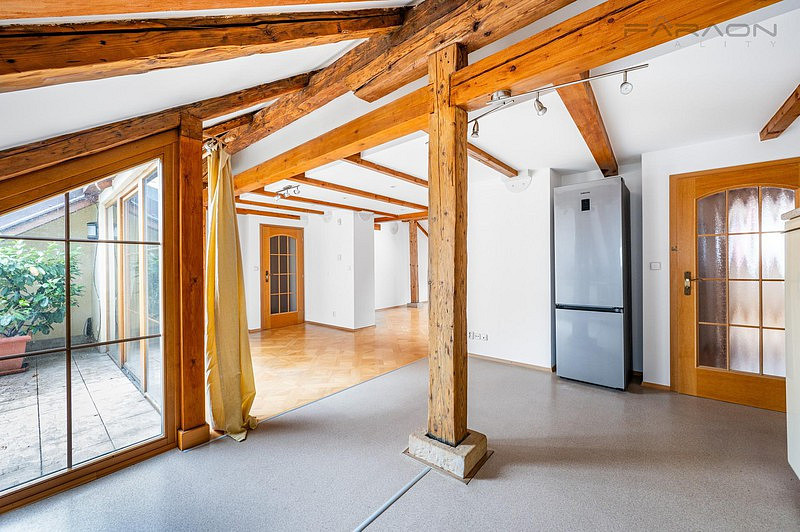 Pronájem kanceláře v centru (221m²), terasa, výtah, Praha 1 - Náměstí Republiky – další