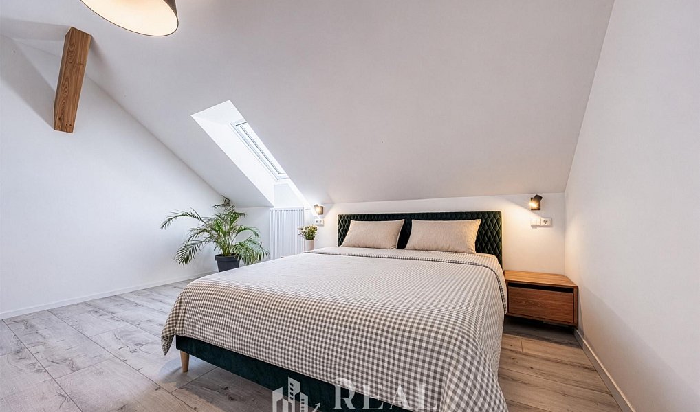 Prodej domu 240 m² s pozemkem 400 m², Louny – náhled fotky 41