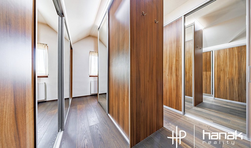 Prodej domu 262 m² s pozemkem 963 m², Olomouc – náhled fotky 25