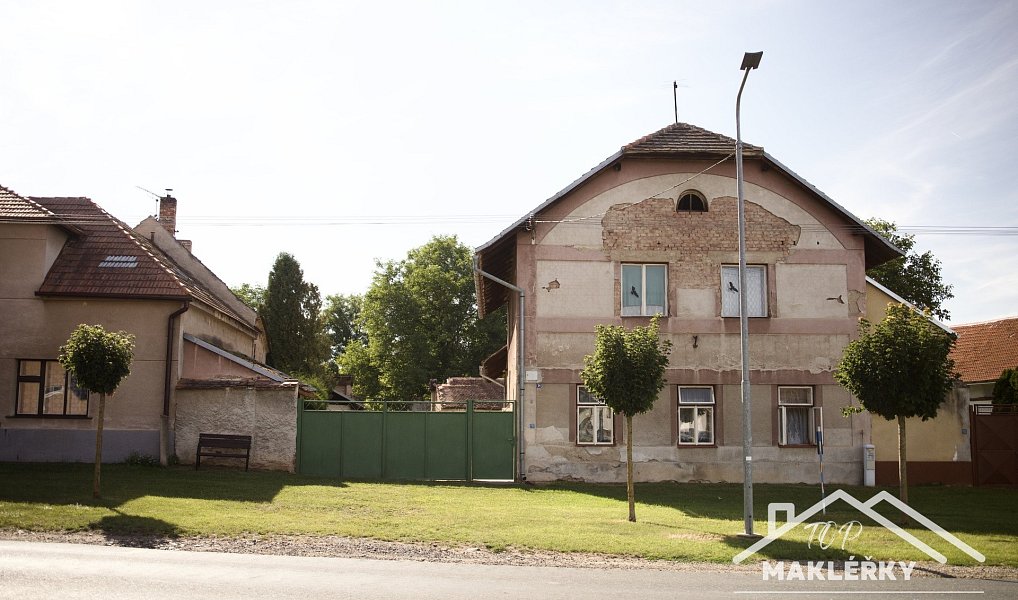 Prodej domu 168 m² s pozemkem 2 068 m², Močovice – náhled fotky 13