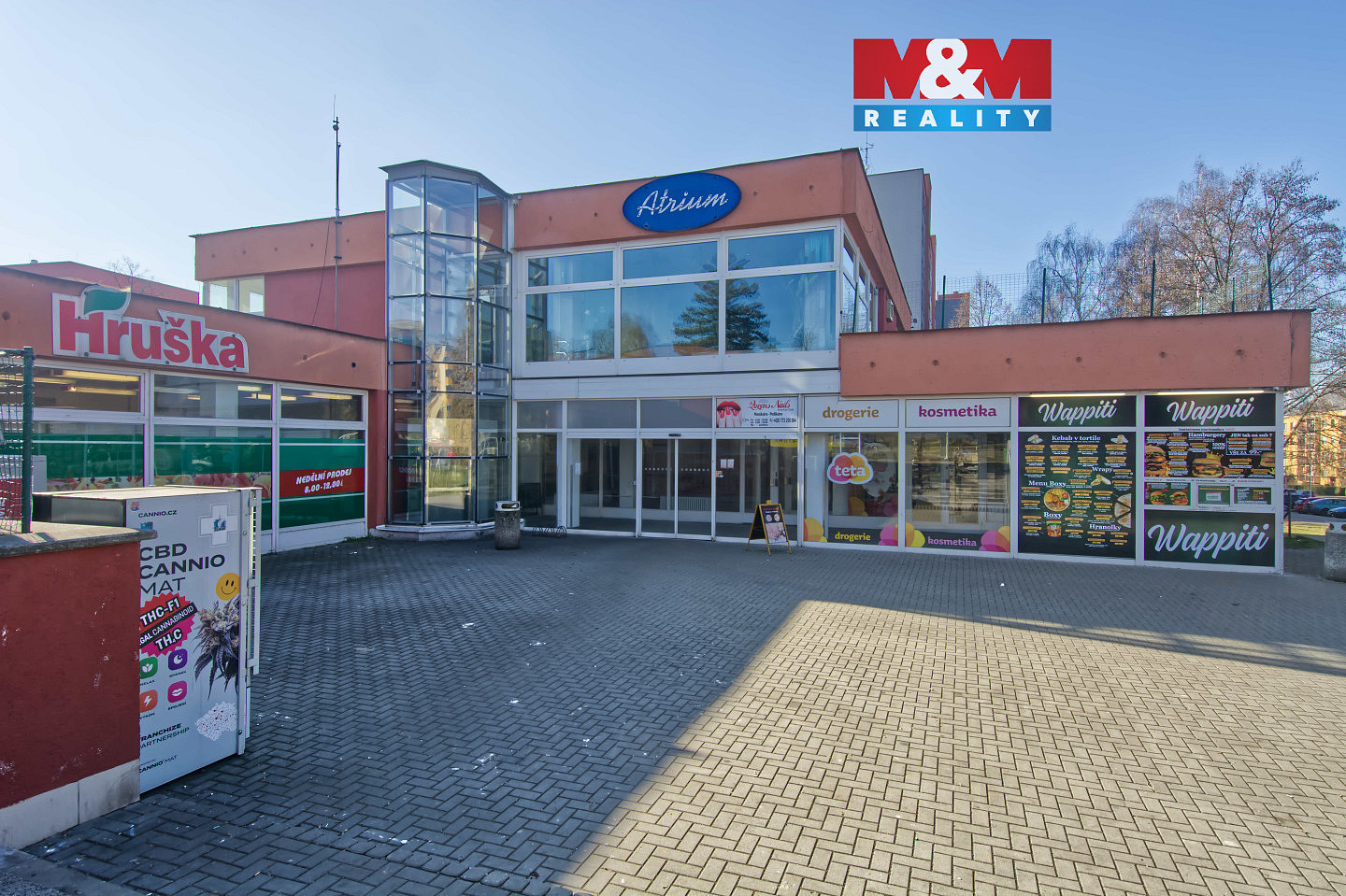 Pronájem obchodních prostor 231 m²