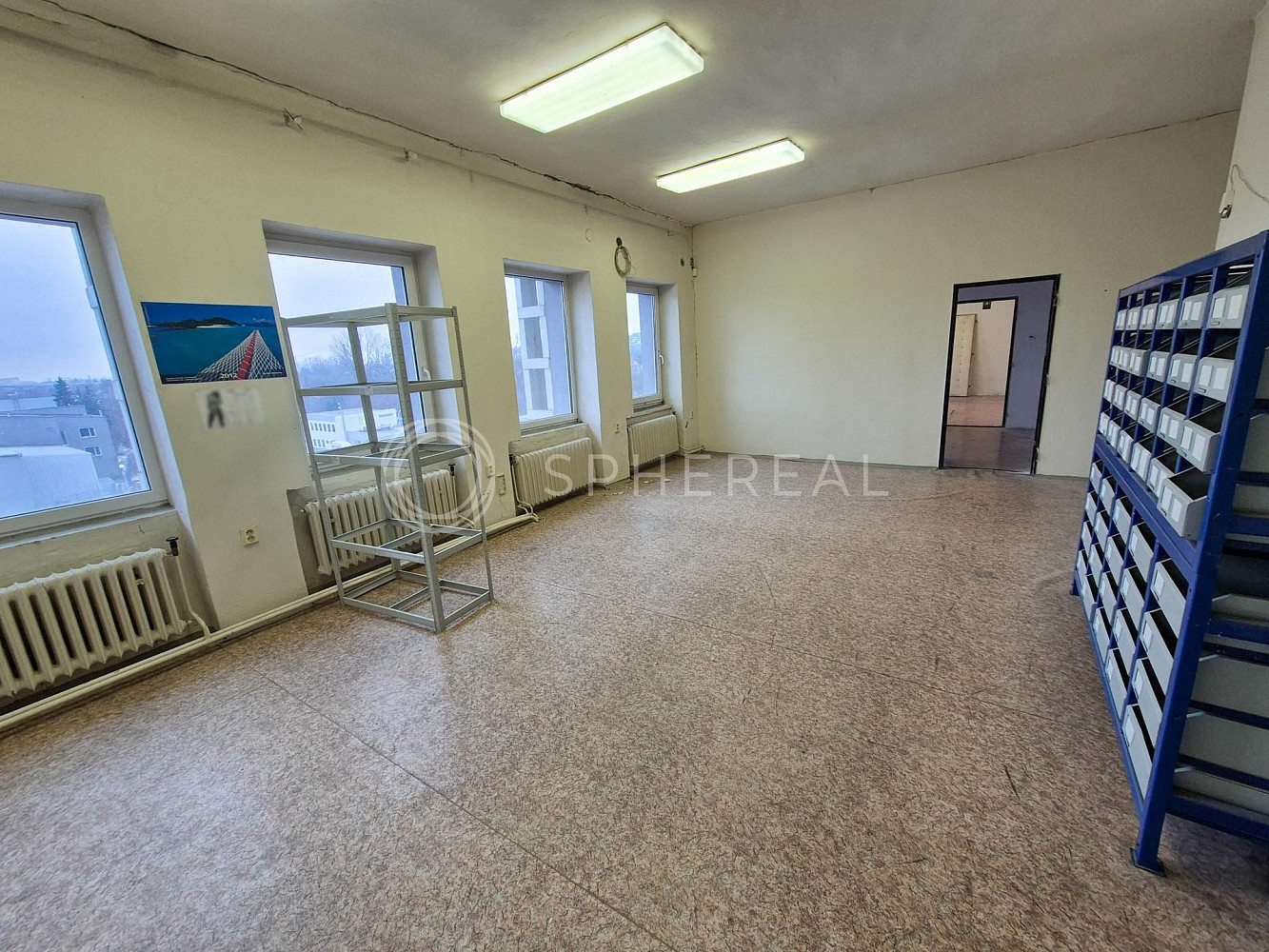 Pronájem kanceláře 453 m² — photo 2