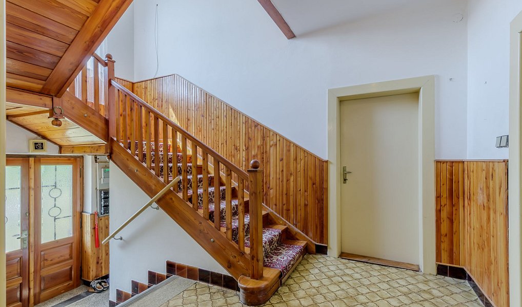 Prodej domu 219 m² s pozemkem 1 597 m², Sázava – náhled fotky 10