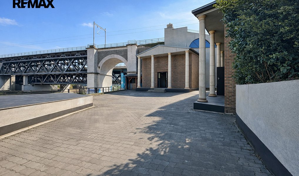 Pronájem obchodních prostor 595 m², Plzeň – náhled fotky 3