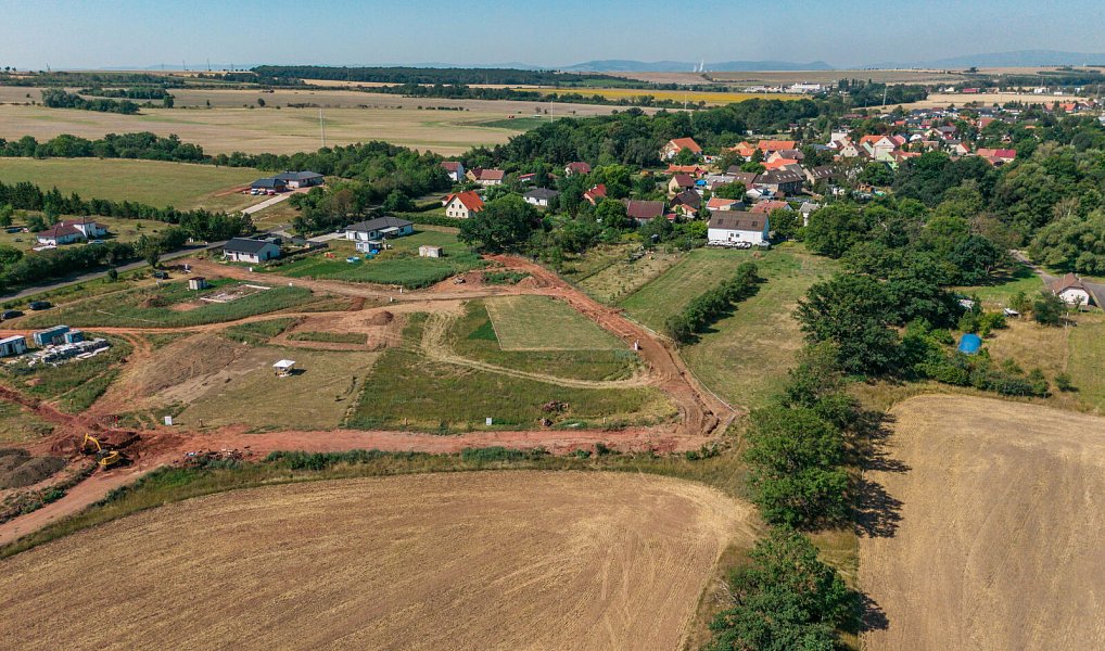 Prodej stavebního pozemku 980 m², Nezabylice – náhled fotky 9