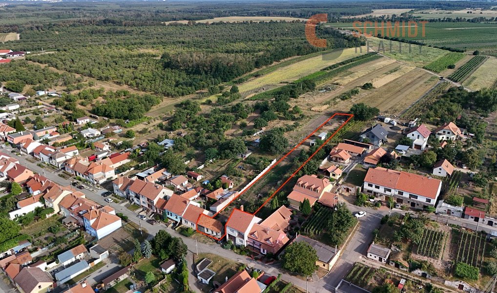 Prodej domu 130 m² s pozemkem 1 953 m², Hlohovec – náhled fotky 2