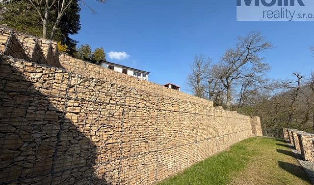 Prodej chaty/chalupy 777 m² s pozemkem 733 m², Dolní Zálezly – náhled fotky 31