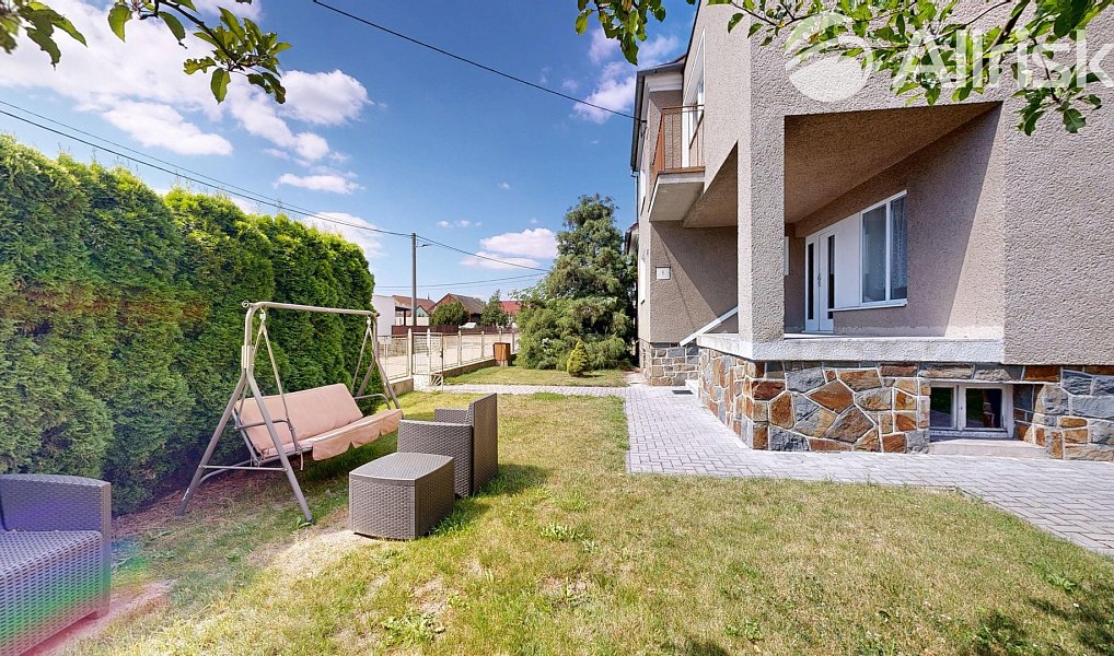 Prodej domu 252 m² s pozemkem 747 m², Dolní Benešov – náhled fotky 4