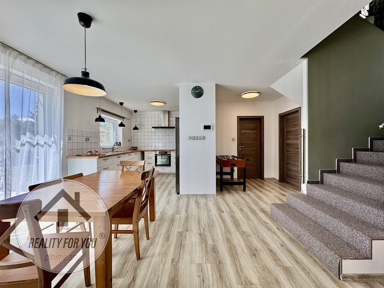 Prodej domu 240 m² s pozemkem 677 m² – fotografie 5