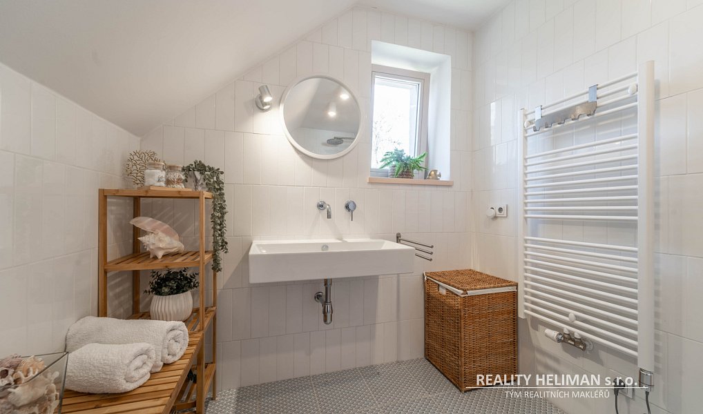 Prodej domu 260 m² s pozemkem 5 558 m², Košice – náhled fotky 39