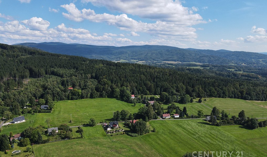 Prodej stavebního pozemku 3 900 m², Frýdlant – náhled fotky 2
