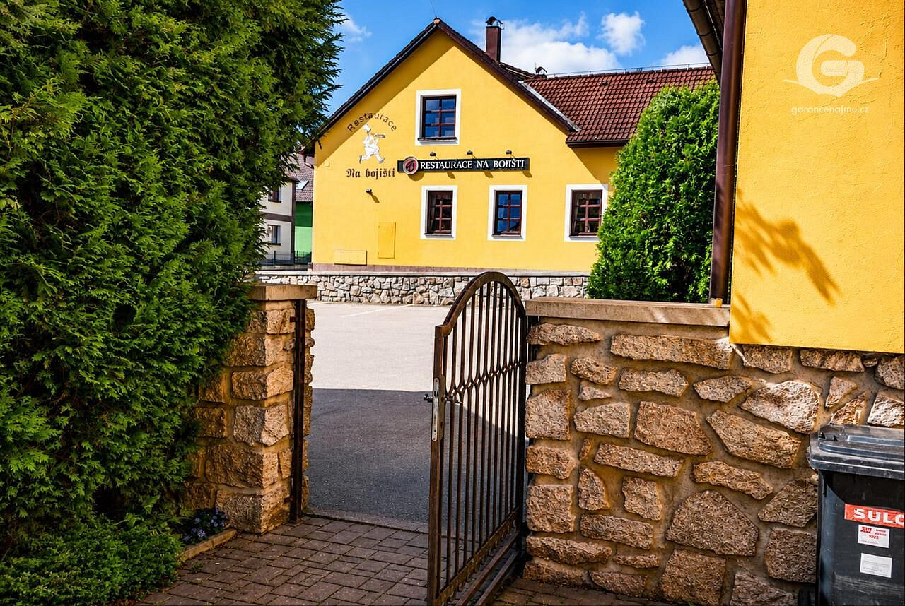 Prodej obchodních prostor 2 434 m²