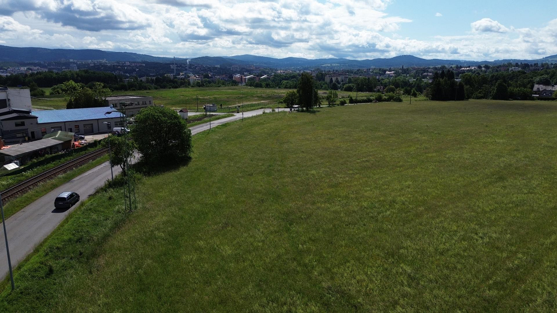 Prodej komerčního pozemku 13 397 m² – pohled 4