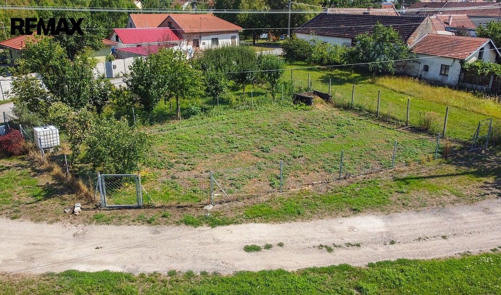 Prodej stavebního pozemku 300 m², Dobré Pole – náhled fotky 2