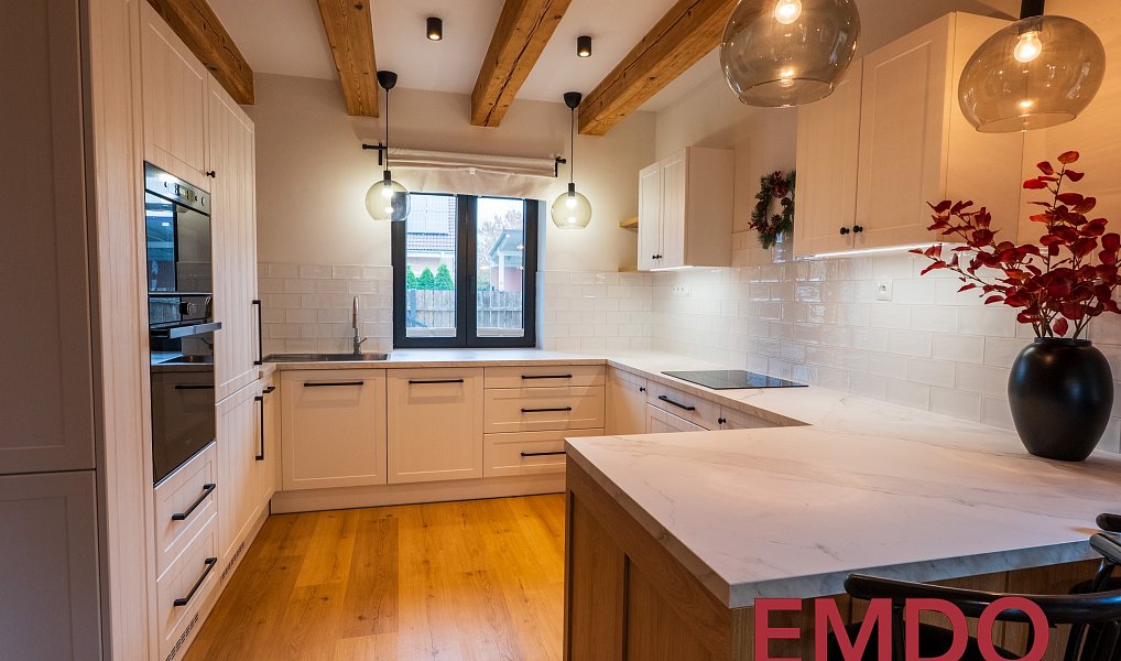 Prodej domu 196 m² s pozemkem 994 m², Librantice – náhled fotky 2