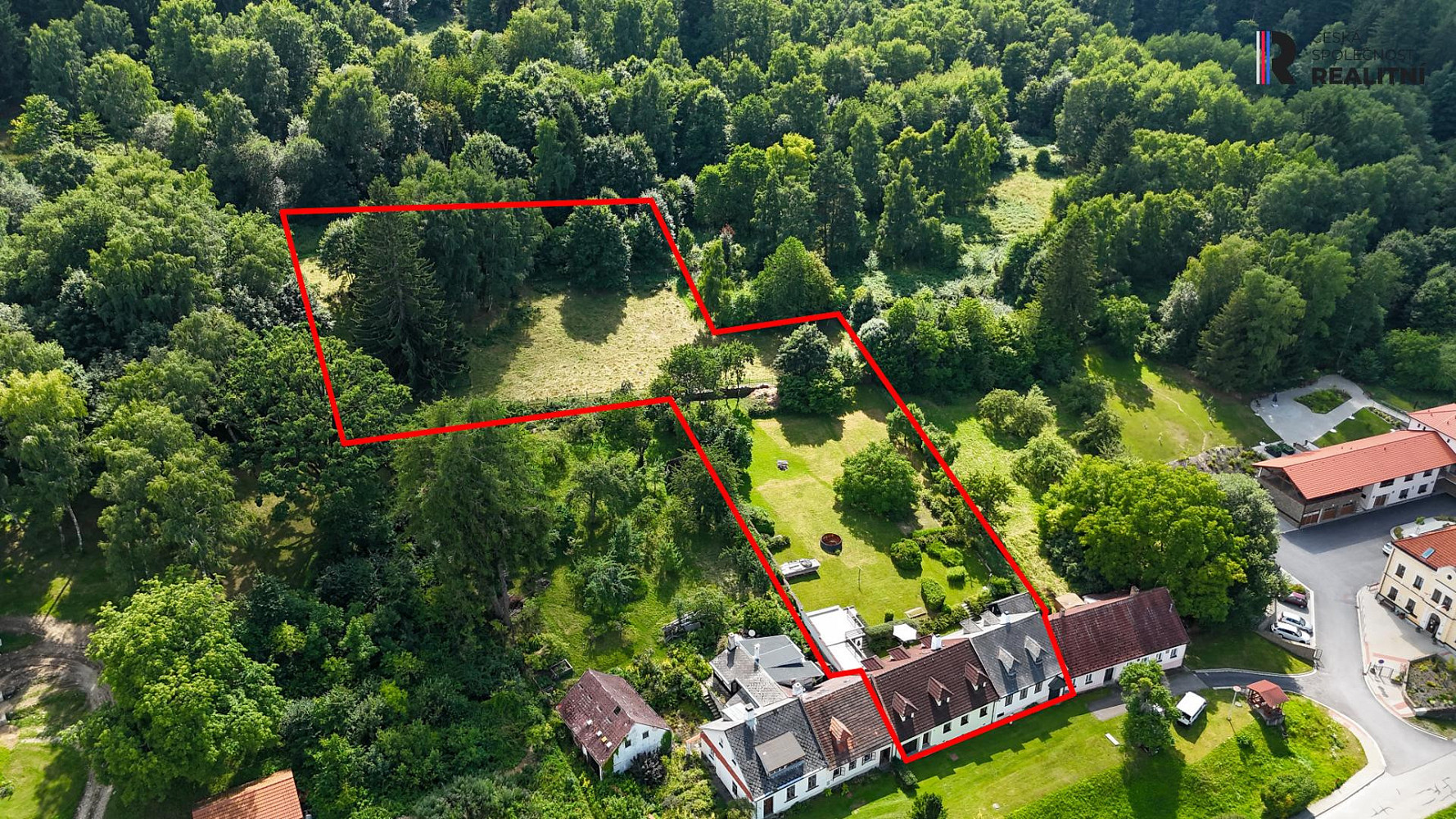 Prodej domu 387 m² s pozemkem 6 108 m²