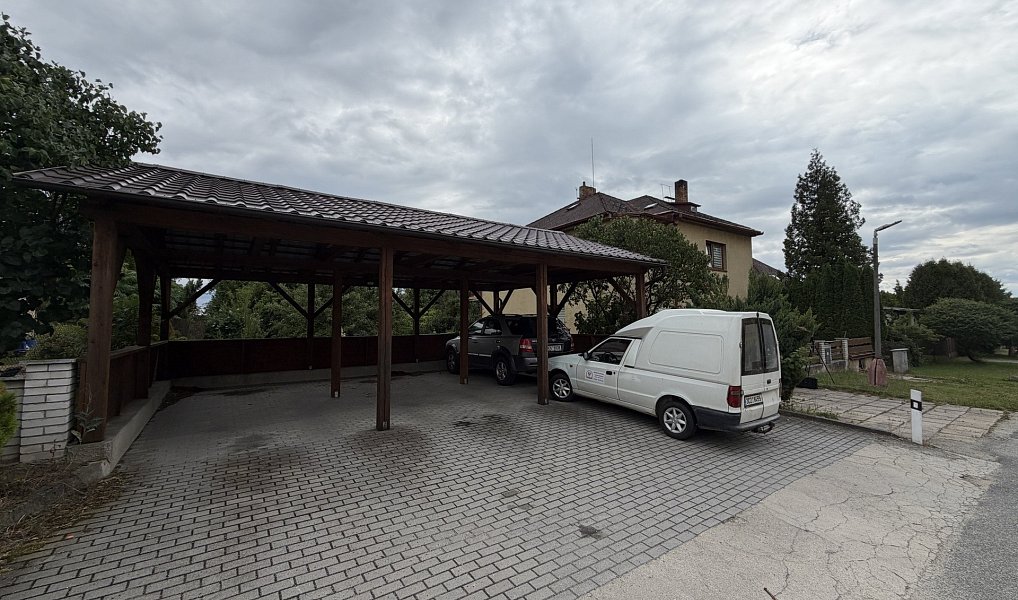 Prodej domu 250 m² s pozemkem 2 498 m², Strmilov – náhled fotky 3