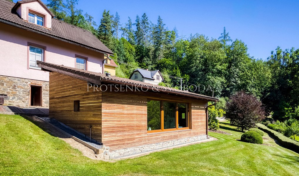 Prodej domu 257 m² s pozemkem 4 348 m², Ledečko – náhled fotky 17