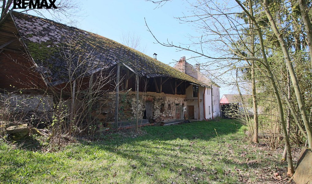Prodej zemědělského objektu 247 m², Chodová Planá – náhled fotky 32