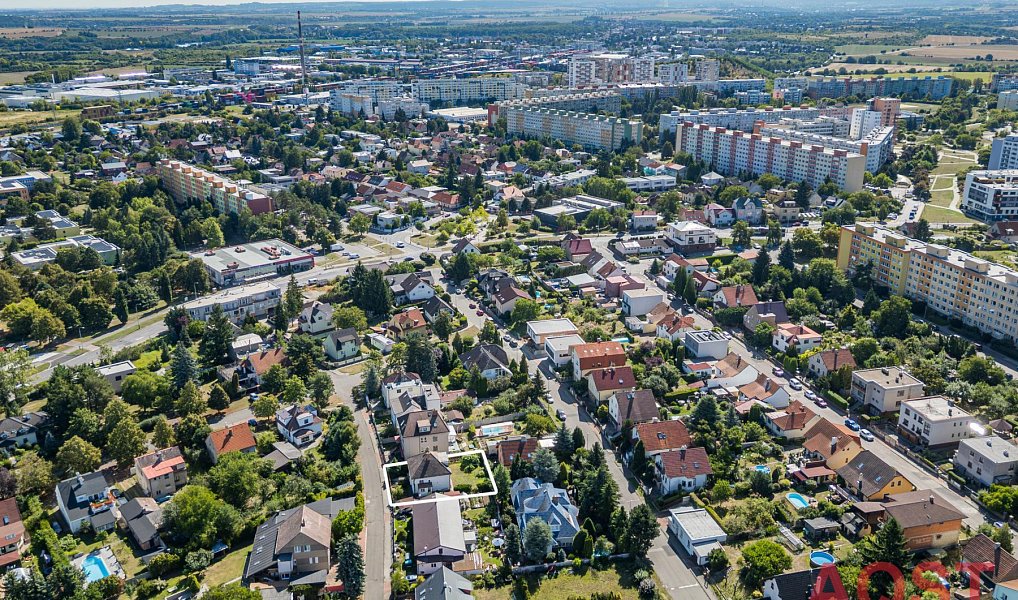 Prodej stavebního pozemku 406 m², Praha – náhled fotky 9