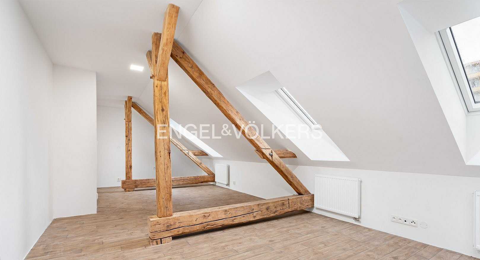 Pronájem bytu 1+kk 49 m² – fotografie 3