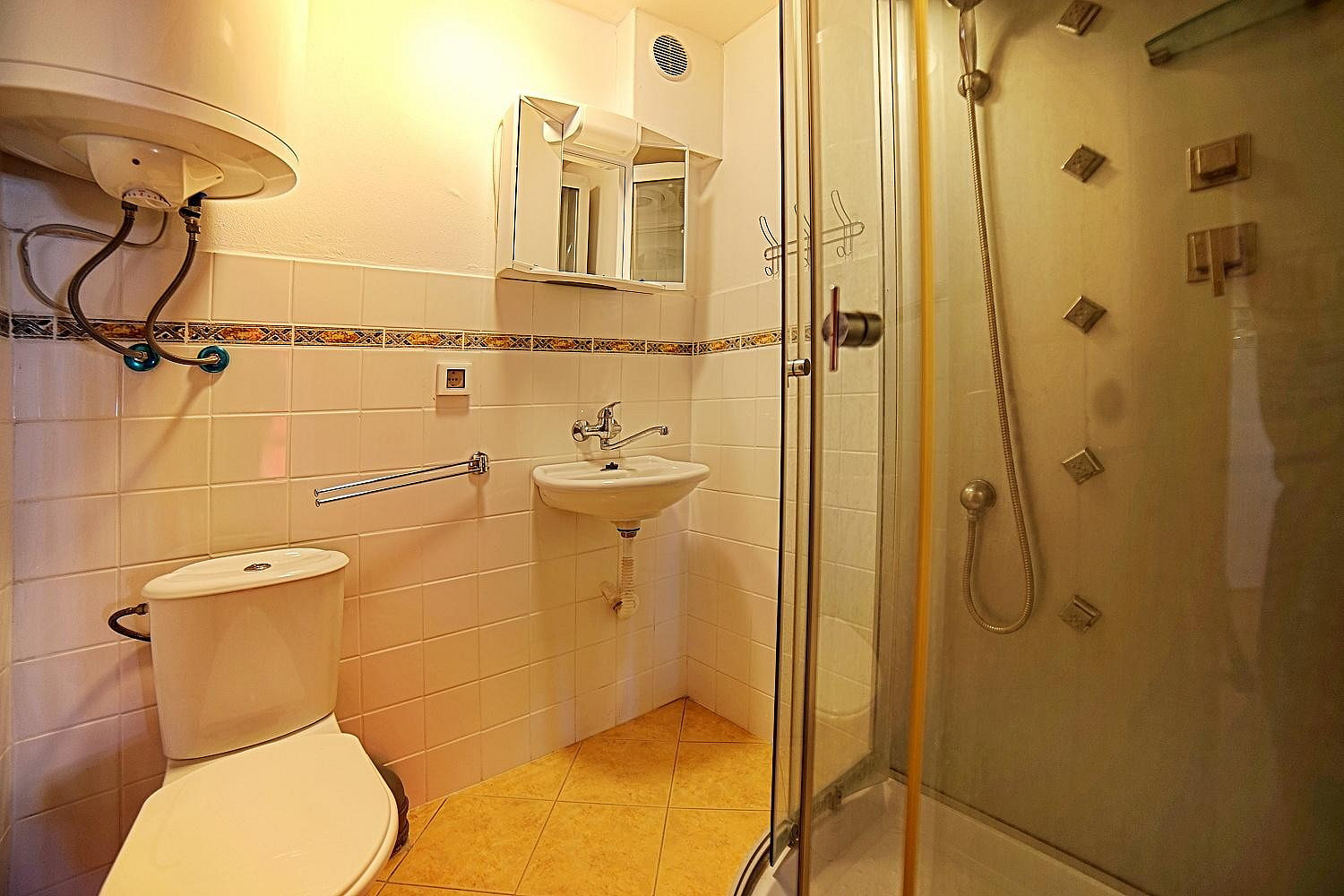 Prodej ubytovacího objektu 358 m² — photo 5