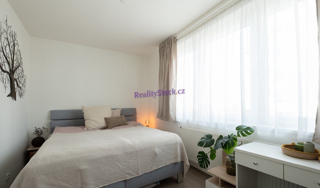 Prodej bytu 4+kk 119 m², Praha – náhled fotky 12