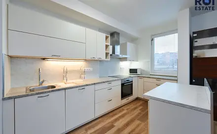 Pronájem bytu 3+kk 80 m²