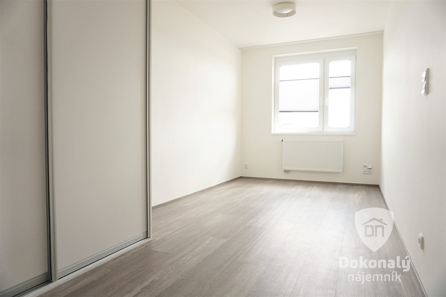 Pronájem bytu 2+kk 55 m² – fotografie 2