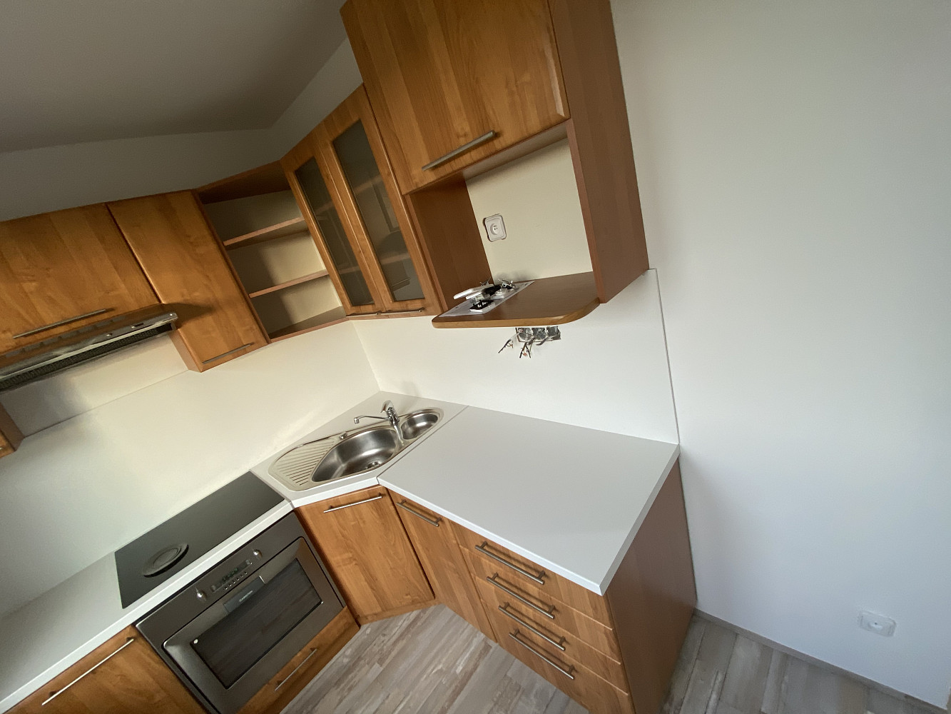Pronájem bytu 2+1 56 m² – fotografie 3