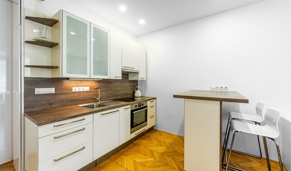 Pronájem bytu 2+kk 58 m², Praha – náhled fotky 5