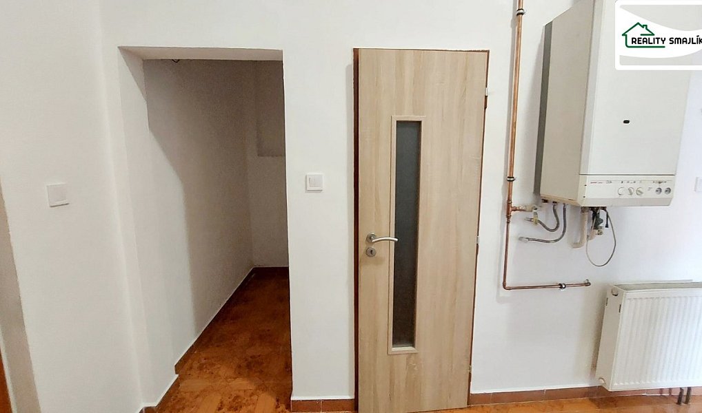 Pronájem bytu 2+1 80 m², Cheb – náhled fotky 13