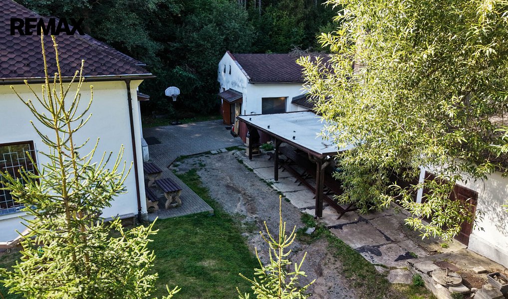 Prodej ubytovacího objektu 210 m², Stádlec – náhled fotky 14