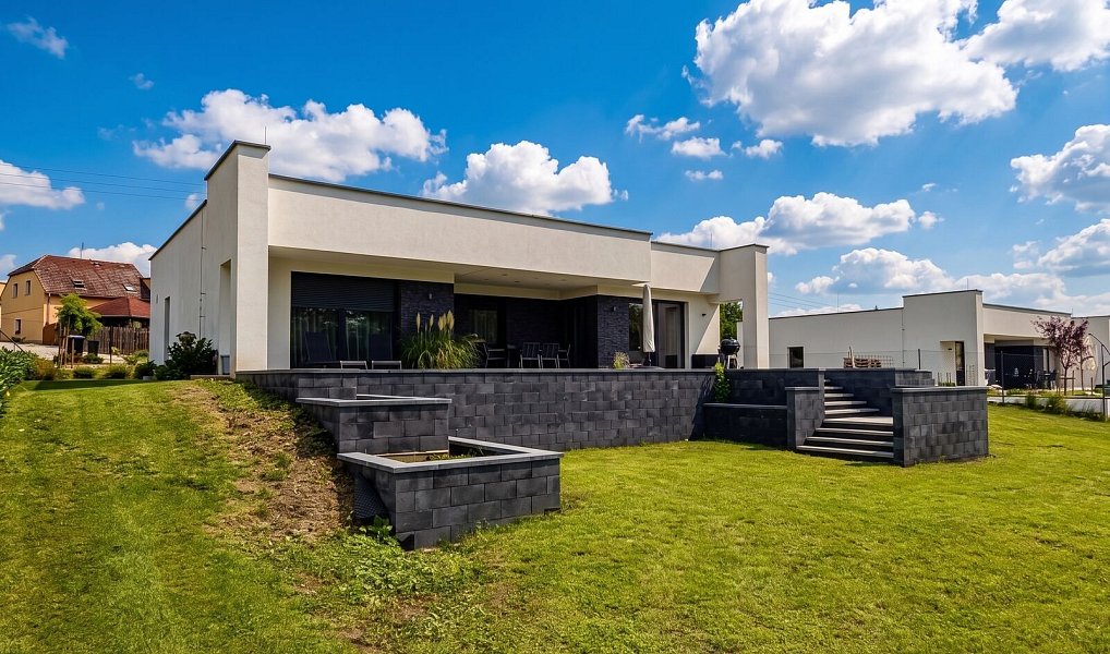 Prodej domu 118 m² s pozemkem 2 864 m², Krupka – náhled fotky 5
