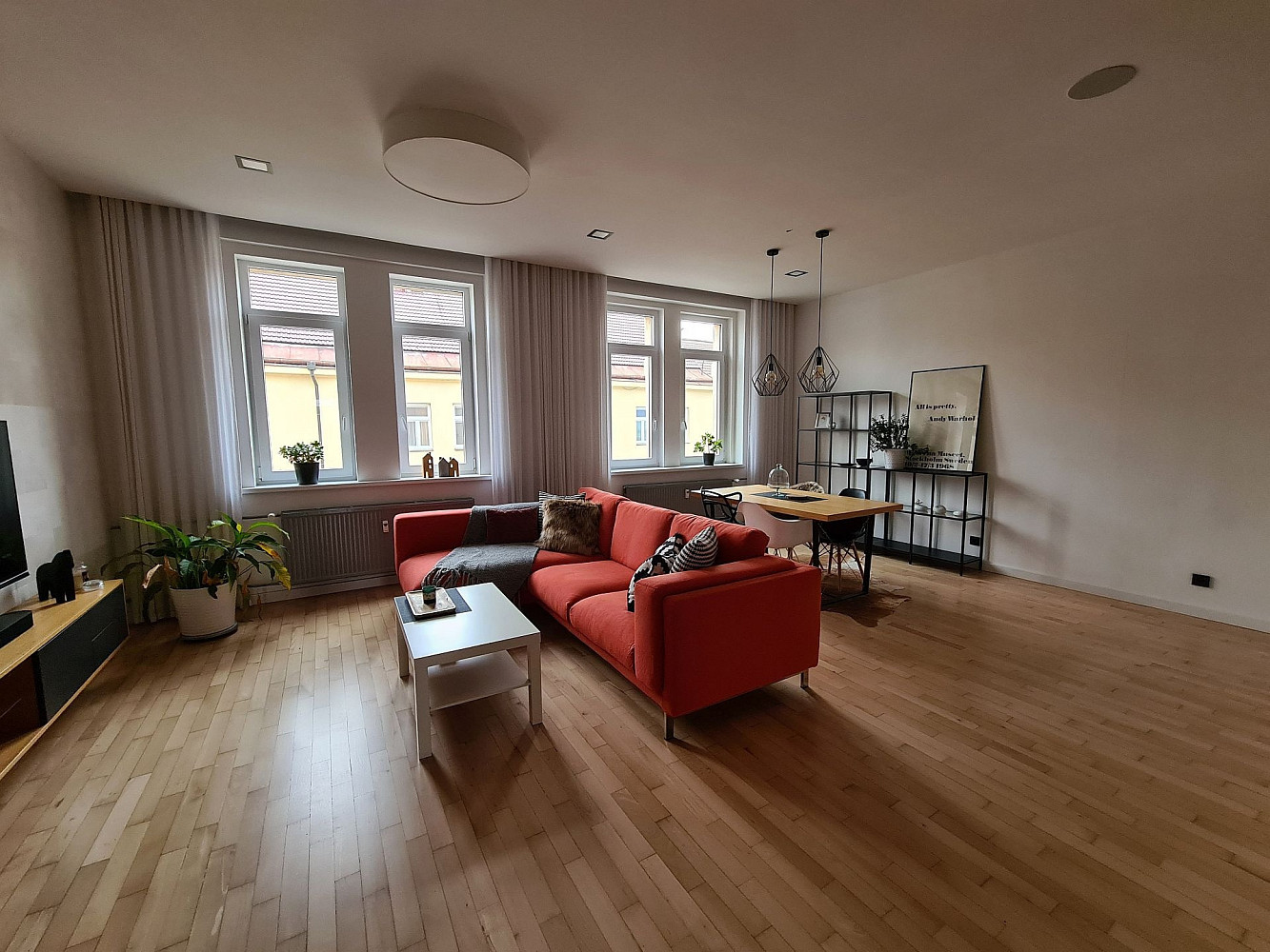 Pronájem bytu 3+kk 95 m² – fotografie 3