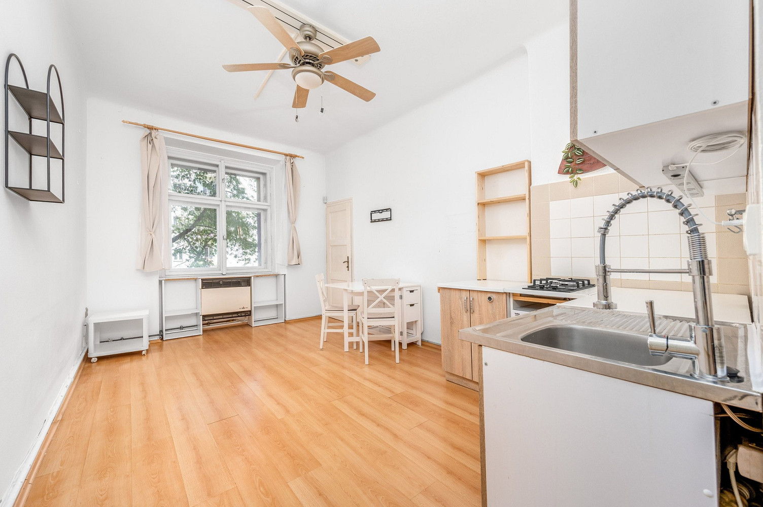 Pronájem bytu 1+1 42 m²
