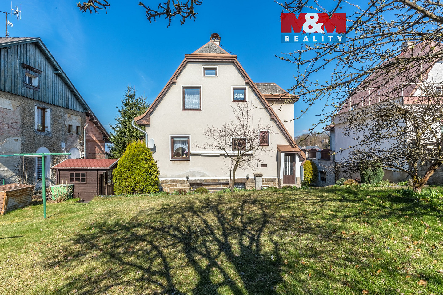 Prodej domu 200 m² s pozemkem 656 m²