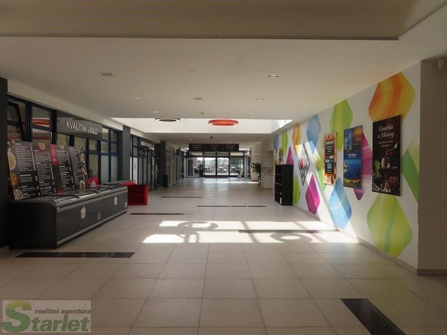 Pronájem obchodních prostor 102 m² — photo 3