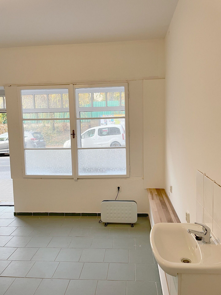 Pronájem obchodních prostor 20 m² – fotografie 5