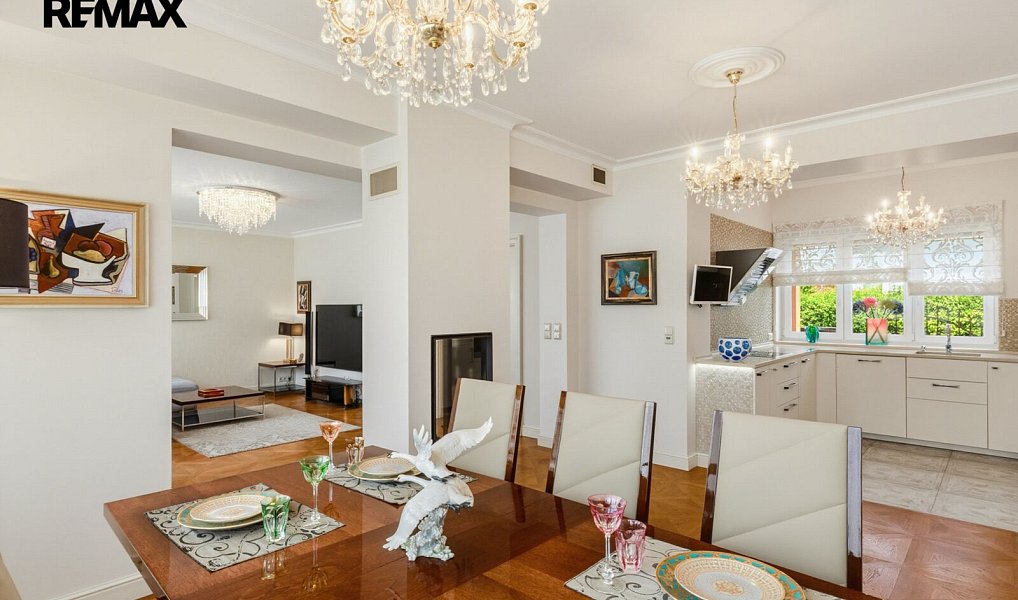 Prodej domu 432 m² s pozemkem 799 m², Karlovy Vary – náhled fotky 2