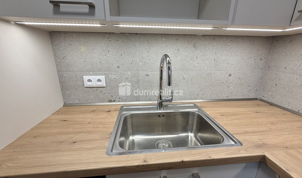 Prodej bytu 2+kk 45 m², Praha – náhled fotky 3