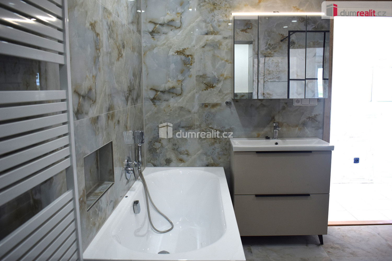 Pronájem komerčního objektu (jiného typu) 139 m² — photo 4