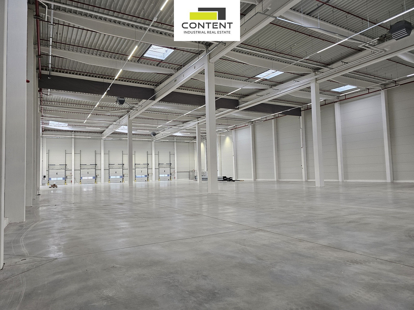 Pronájem skladovacích prostor 2 600 m² — photo 2