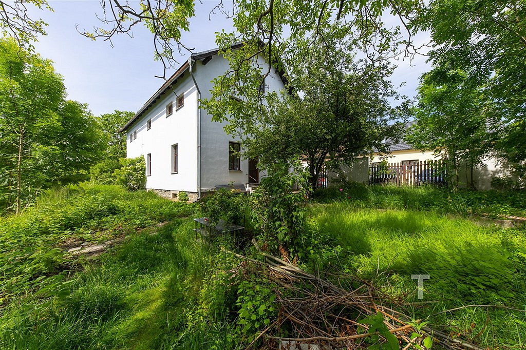 Prodej domu 430 m² s pozemkem 1 800 m² - Ansicht 2