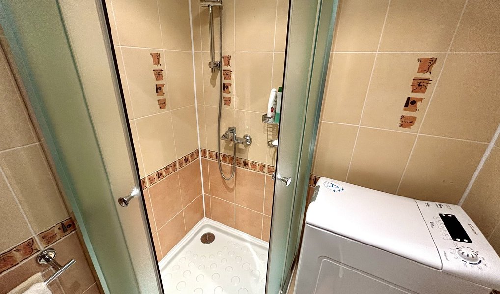 Prodej bytu 3+1 64 m², Pardubice – náhled fotky 15