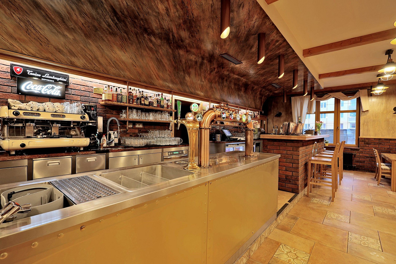 Prodej restaurace 350 m² – fotografie 3